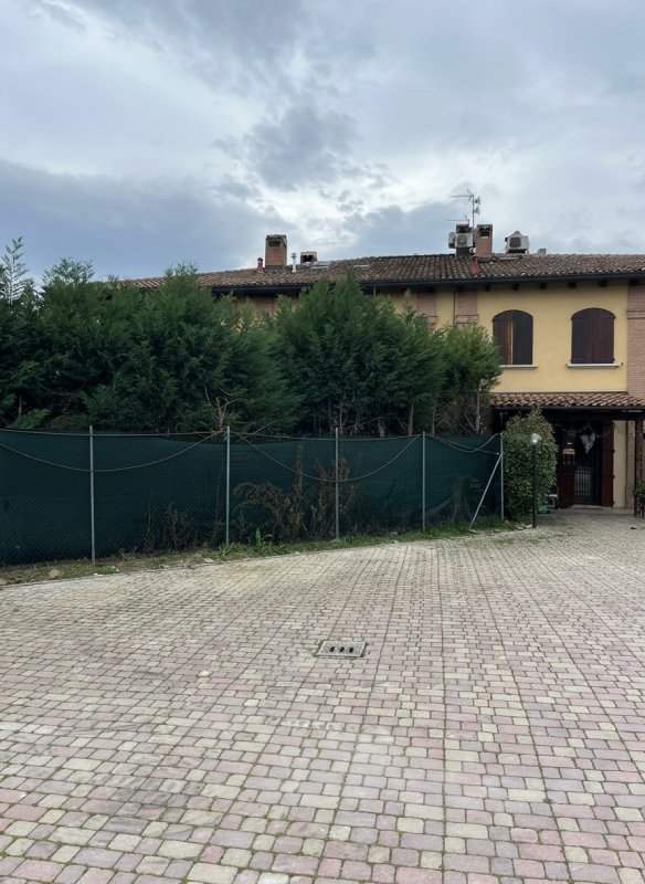 senza-pergola-parcheggio